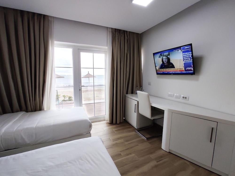 Prestige Resort Durres Qerret Ngoại thất bức ảnh