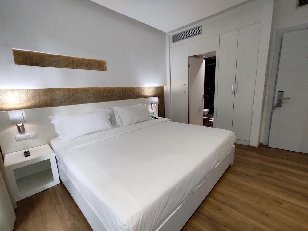Prestige Resort Durres Qerret Ngoại thất bức ảnh