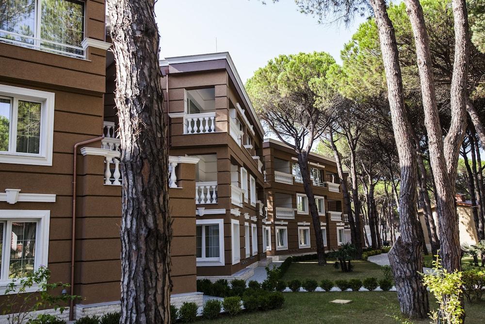 Prestige Resort Durres Qerret Ngoại thất bức ảnh